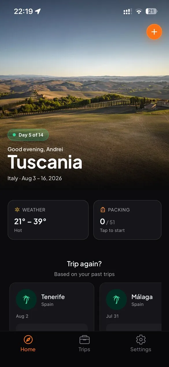 Voyagen home screen with a trip to Tuscany, weather and packing progress